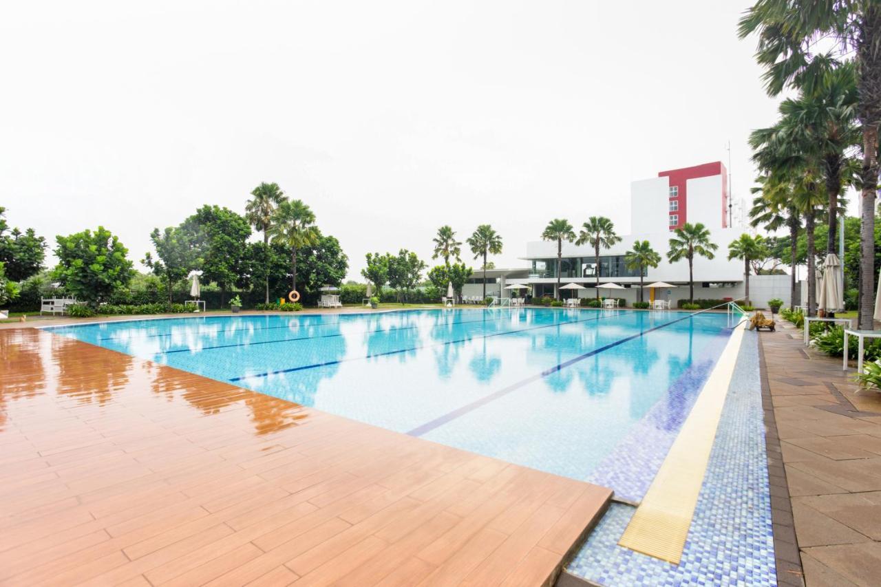 Oyo 3247 Afira Rooms Aeropolis Tangerang Exterior foto
