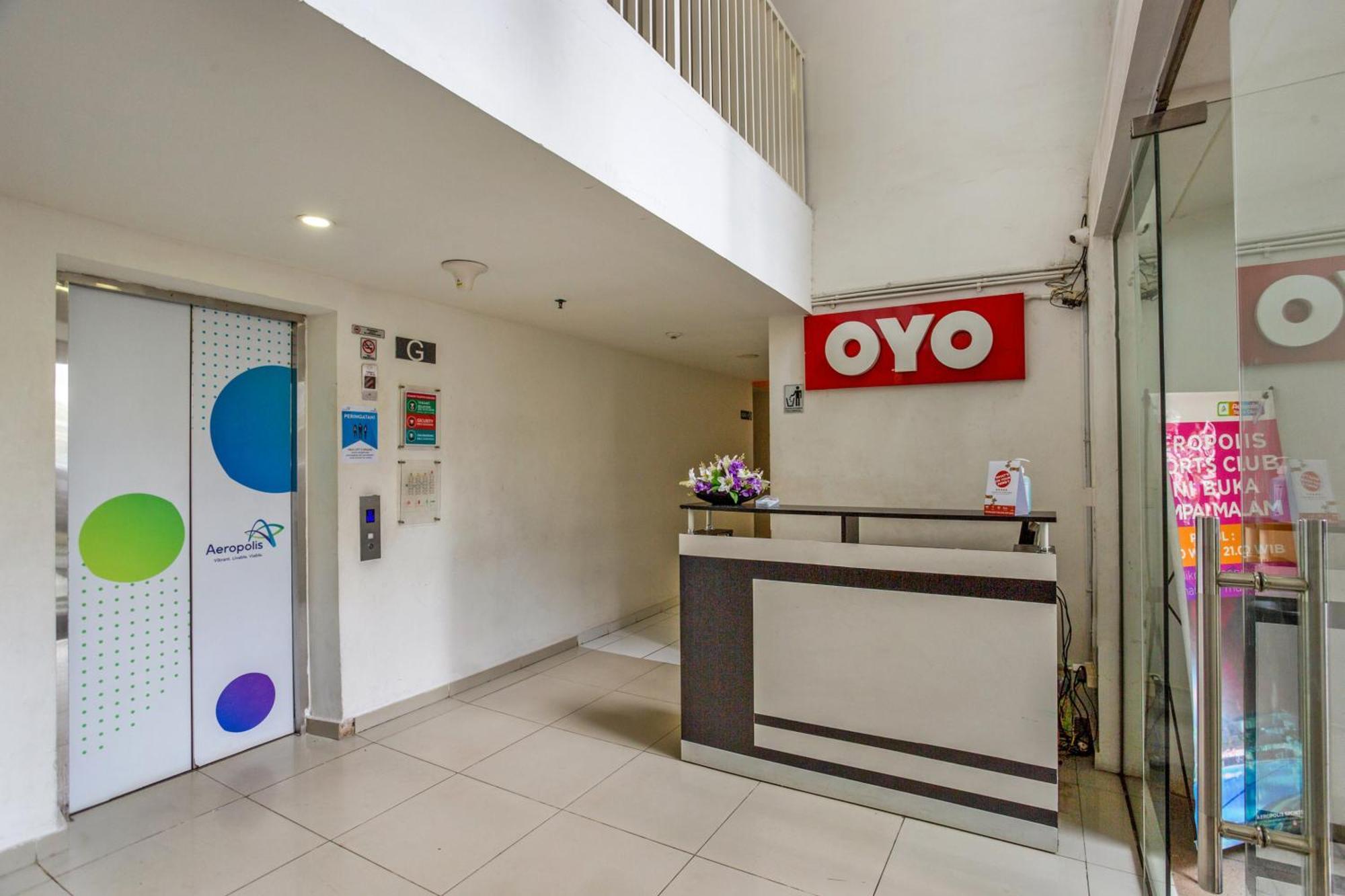 Oyo 3247 Afira Rooms Aeropolis Tangerang Exterior foto