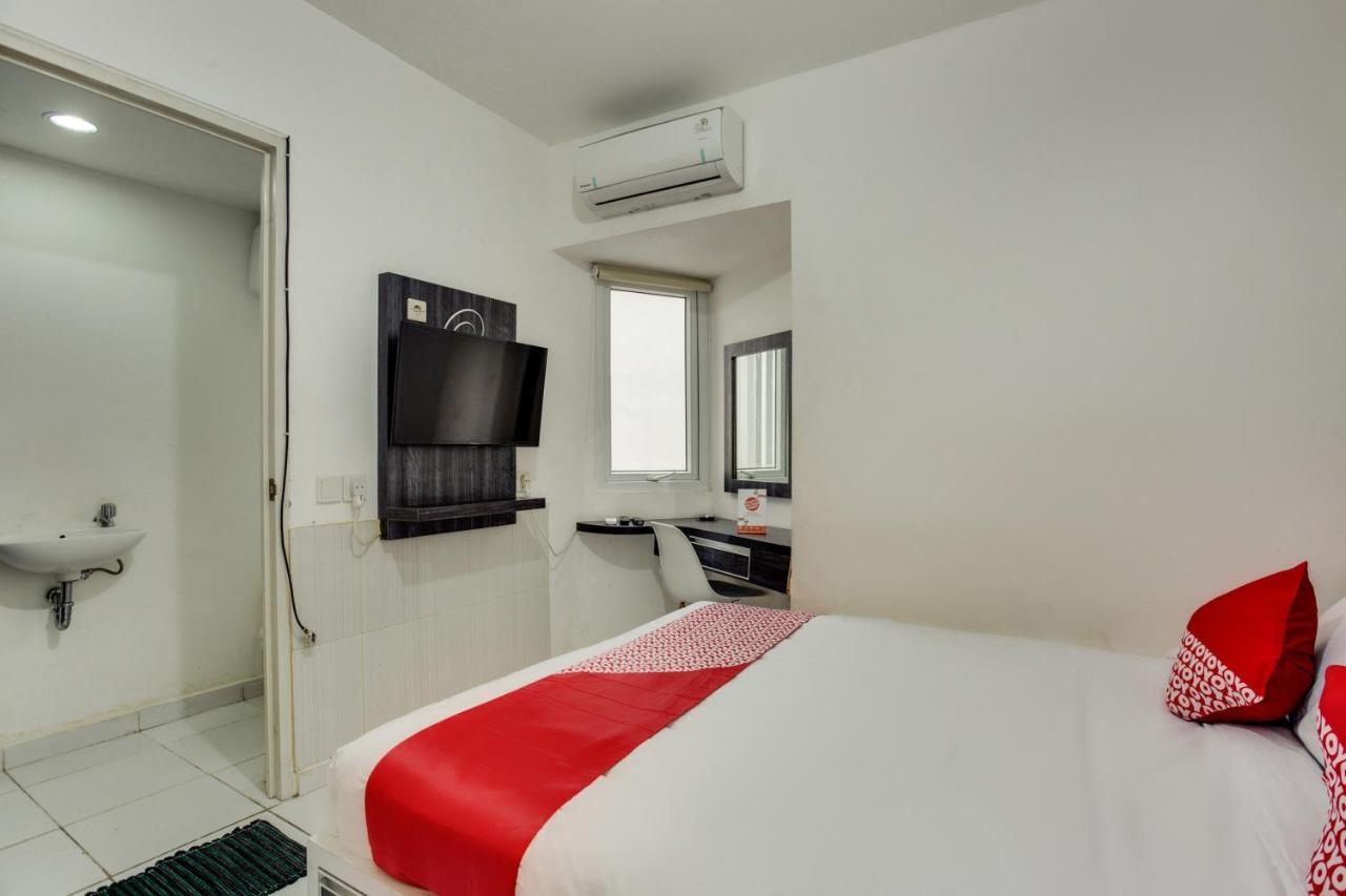 Oyo 3247 Afira Rooms Aeropolis Tangerang Exterior foto