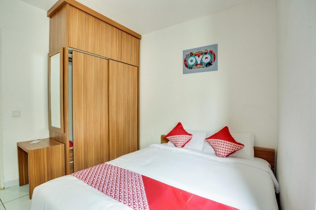 Oyo 3247 Afira Rooms Aeropolis Tangerang Exterior foto